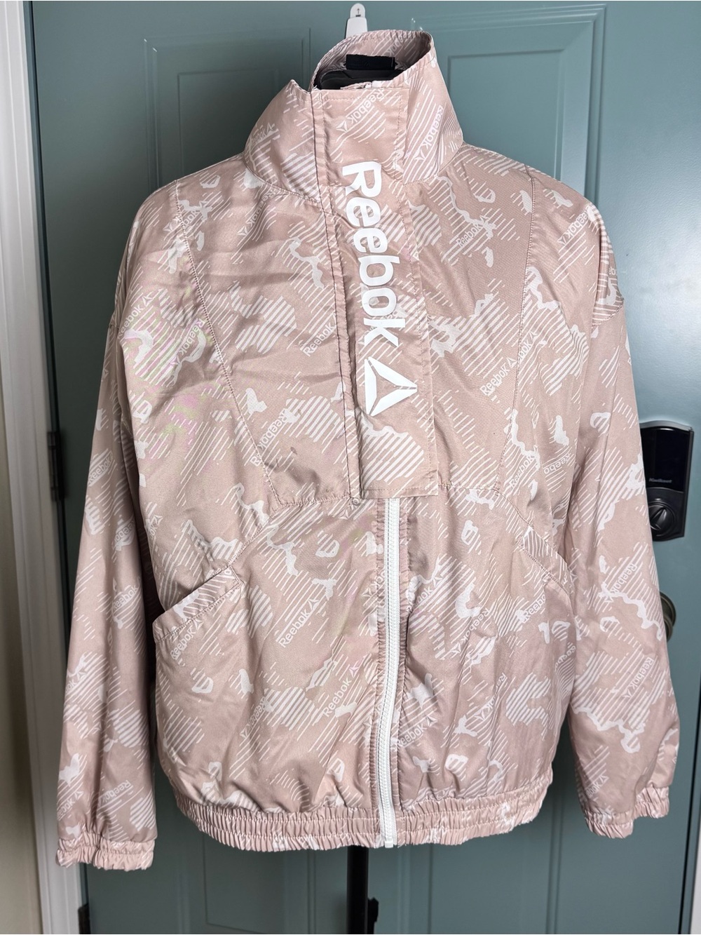 Reebok Women’s L Beige Camo Windbreaker Jacket Lightweight Full Zip Logo